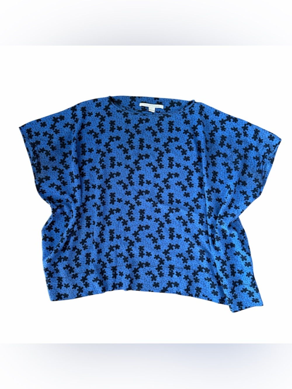 Diane von Furstenberg Silk Top Blue Floral Draped Dolman Designer